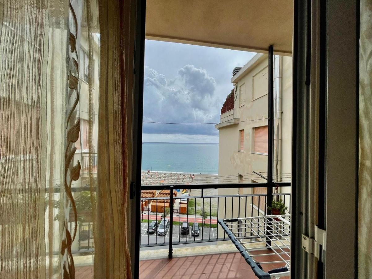 Casa Conchiglia Villa Vado Ligure Eksteriør billede
